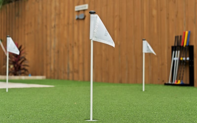 3 holes to challenge your game